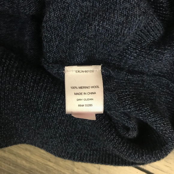 Express 100% Merino Wool Sweater - Picture 5 of 6